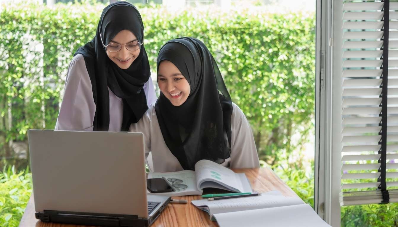 Cara Pelajar Buat Duit Sambil Belajar di Tahun 2025